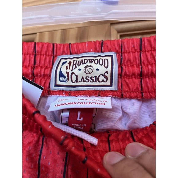 Mitchell & Ness Chicago Bulls 1995 Black/Red Fadeaway Swingman Shorts Size L - Picture 9 of 10